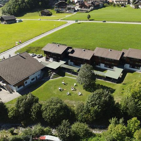 Hotel Roc Et Neige Chateau-d'Oex Exteriör bild