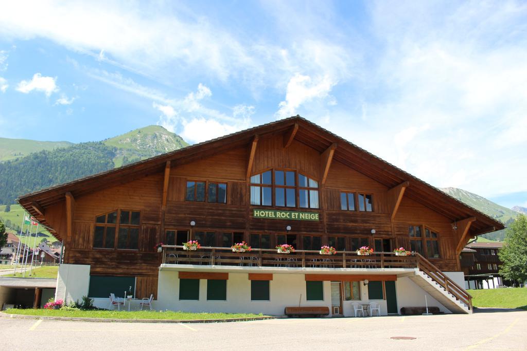 Hotel Roc Et Neige Chateau-d'Oex Exteriör bild