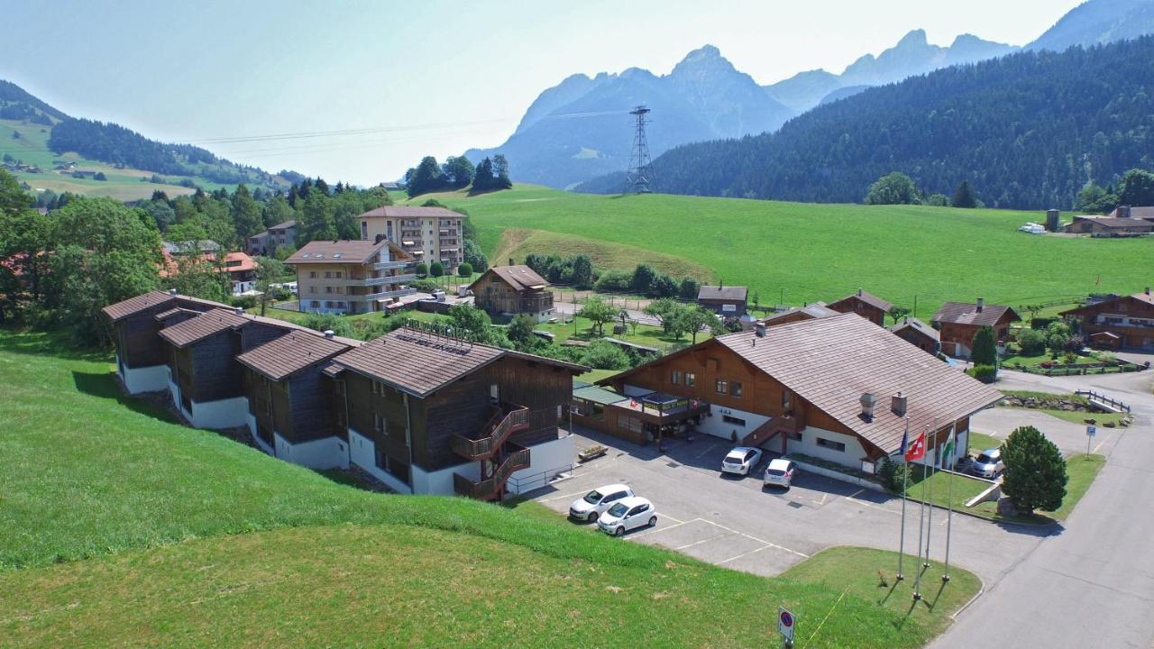 Hotel Roc Et Neige Chateau-d'Oex Exteriör bild